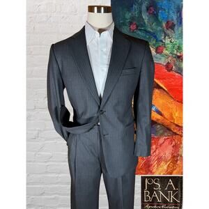 Jos A Bank Signature 41R 34x30 Gray with Ice Blue Dashed Stripe Suit Set